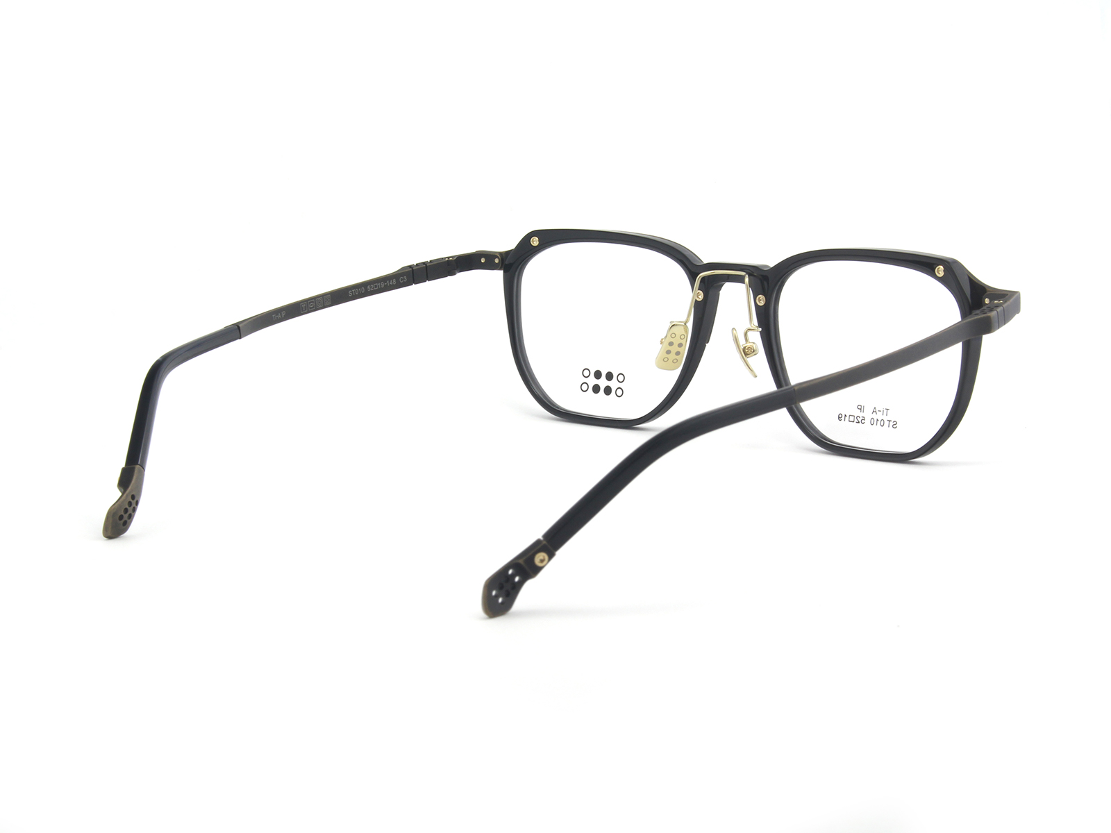 ST010